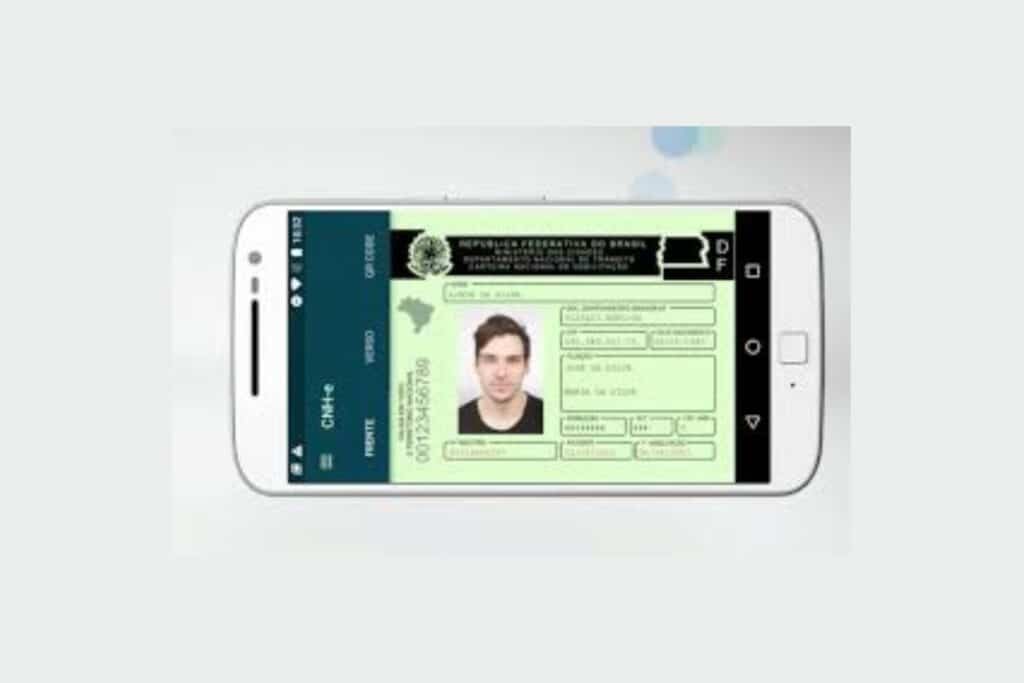 Smartphone exibindo identidade digital brasileira.